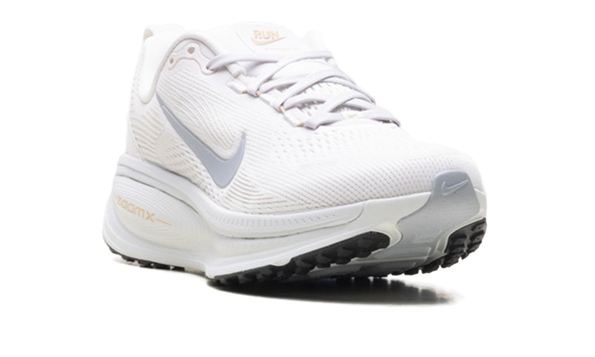 Vomero 18 WMNS"Vast Grey Summit White" HM6804 007