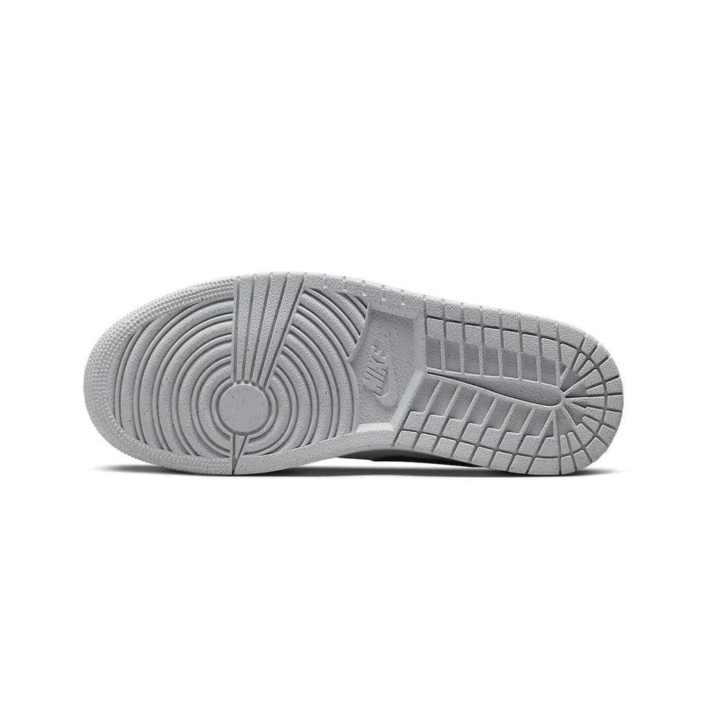 1 Low SE 'Light Steel Grey' W (2023)